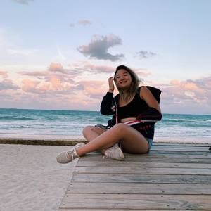 Meet your Posher, Stephanie